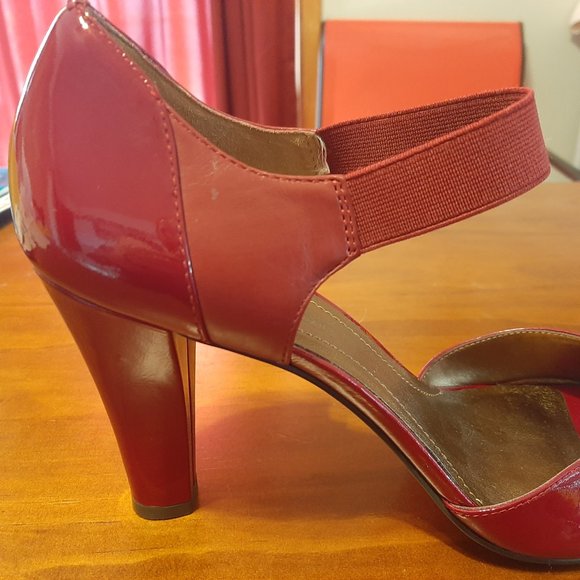 Brand New Circa Red Patent Leather Heels by Joan & David - Size 10M - Picture 11 of 13